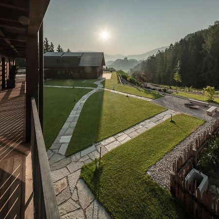 Arieshof Castell Apartment San Lorenzo di Sebato Luaran gambar