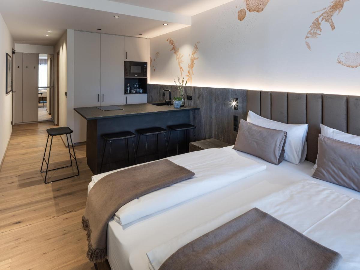 Arieshof Castell Apartment San Lorenzo di Sebato Luaran gambar