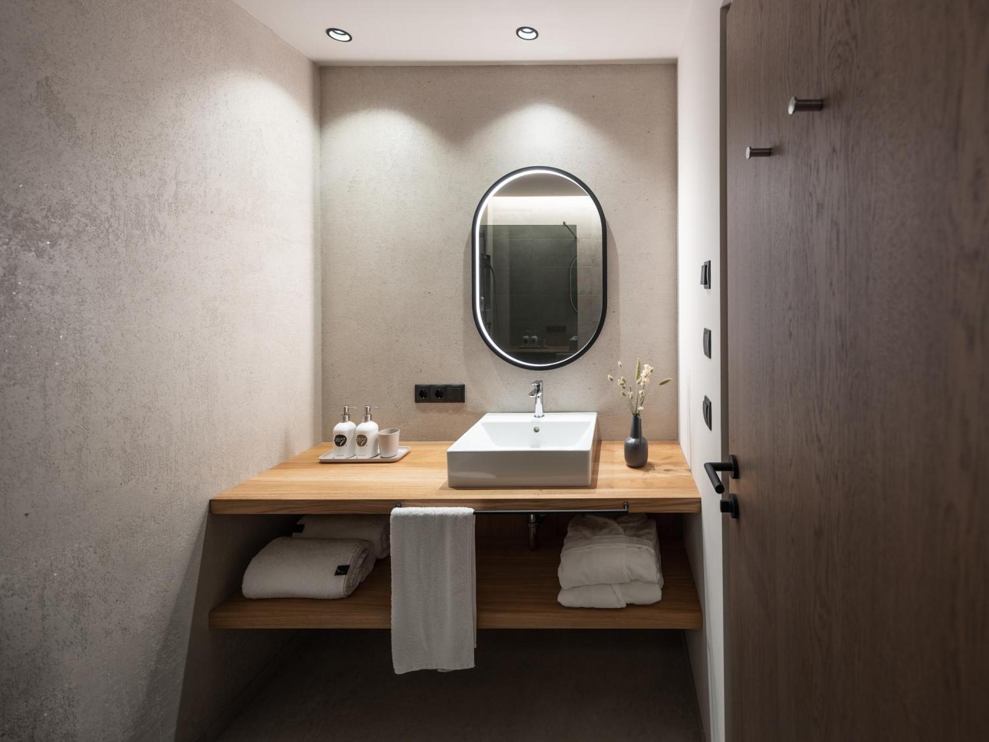 Arieshof Castell Apartment San Lorenzo di Sebato Luaran gambar